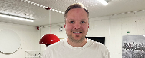 Närbild på Daniel Schmidt.